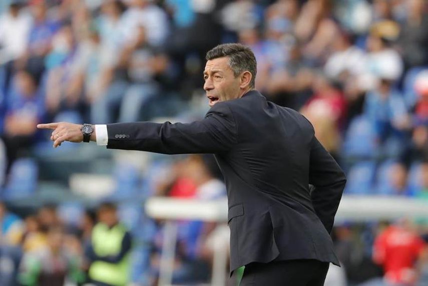 Caixinha presenta plan para que Cruz Azul vuelva a ser referente en México