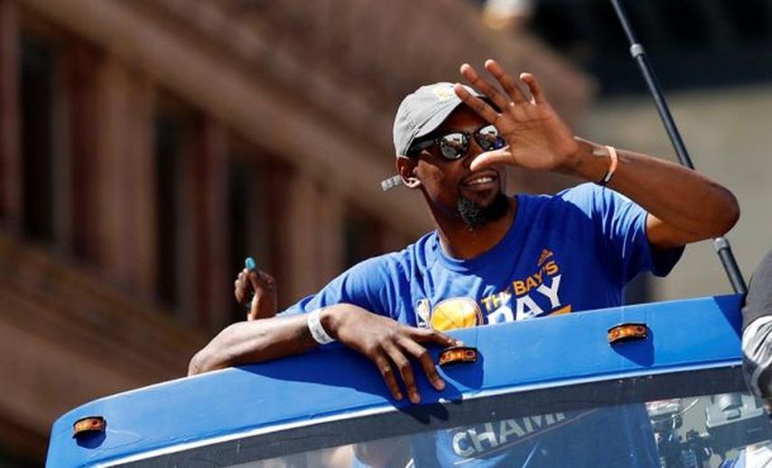 Durant también hizo posible que Warriors continúen intactos en su núcleo