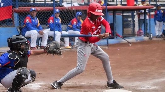 El equipo de Panamá desplegó una ofensiva de 10 imparables ante el pitcheo de Venezuela en el último juego de la fase regular. Foto: Cortesía/@carloscc1