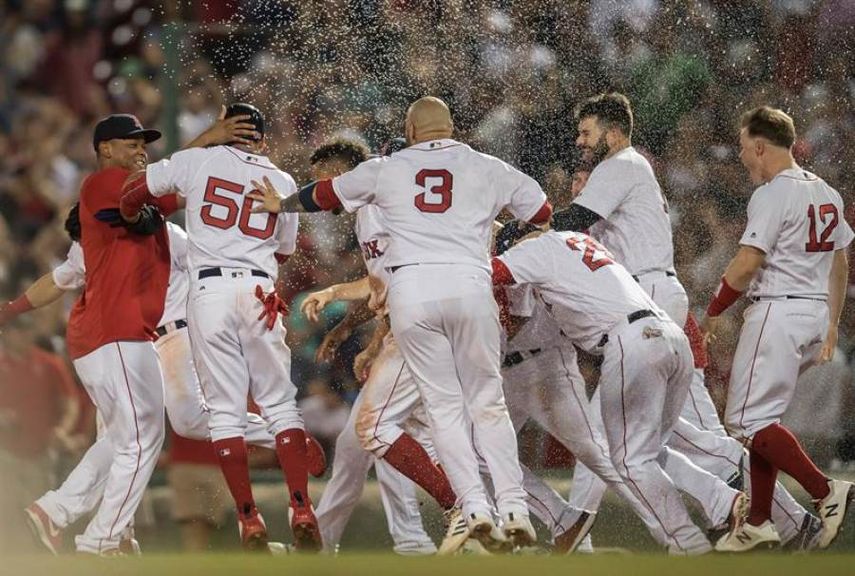 5-4. Benintendi pega sencillo y marca la victoria de los Medias Rojas