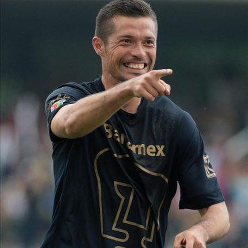 Paraguayo López celebra llegada de su compatriota Torales a Pumas