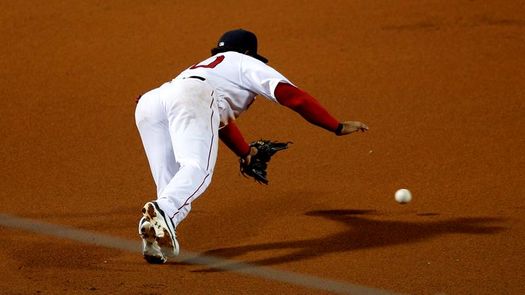 8-7. El dominicano Hernández vuelve a decidir victoria de Medias Rojas