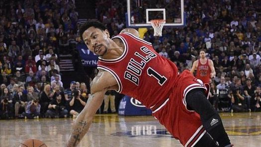 Rose se disculpa con los Bulls por faltar a los entrenamientos