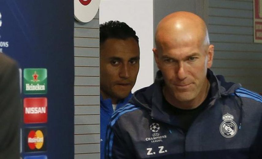 Zidane sorprende con James y recupera a Keylor Navas