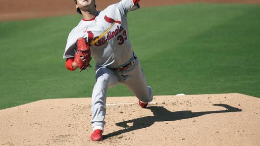 5-3. El surcoreano Kim lanza una pelota ganadora y lidera el triunfo de los Cardenales