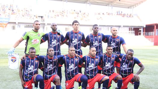 Plaza remontó para convertirse en líder del torneo