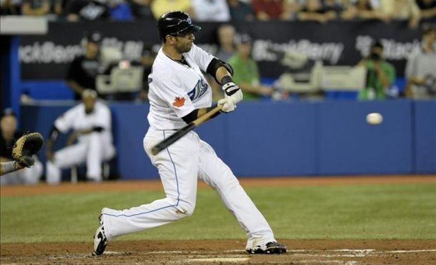 12-5. Bautista juega con bate perfecto en el triunfo de los Azulejos