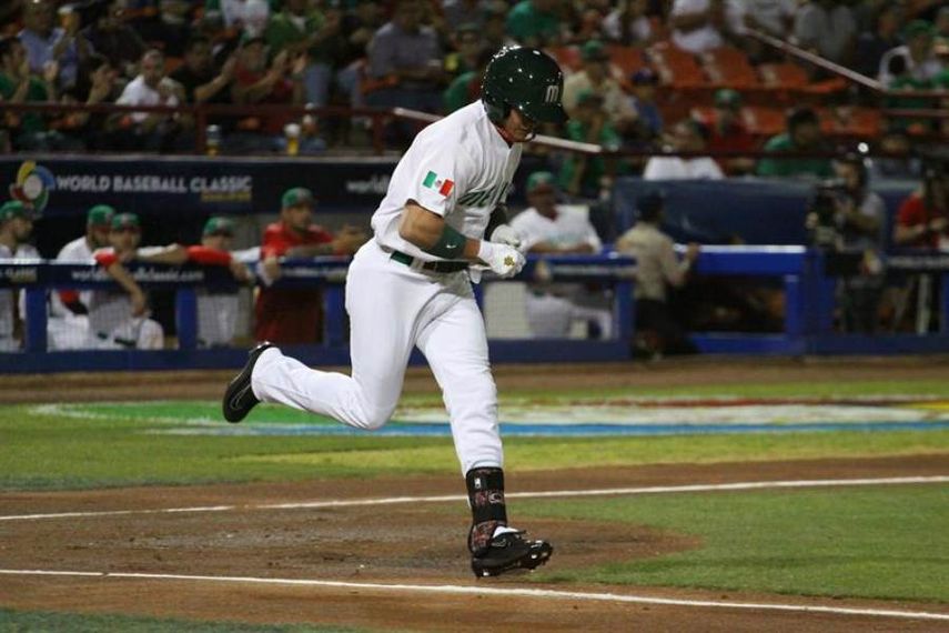 Los Sultanes vencen 9-2 a los Leones y logran su primer triunfo en la final