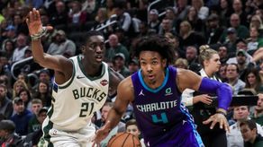 126-125. El novato Washington lidera la victoria de los Hornets; Willy no jugó