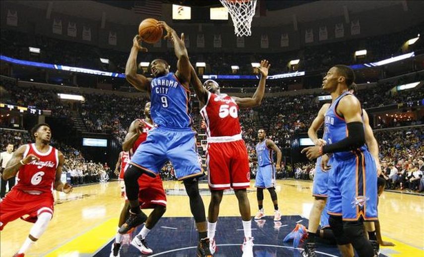 Ibaka estuvo con el equipo ganador; Rubio fue baja por lesión