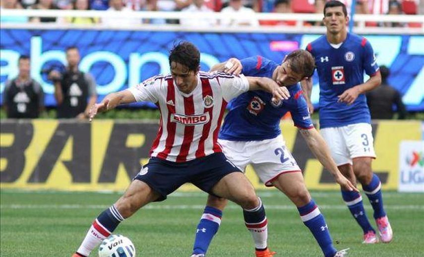 De Nigris será baja en Chivas tres semanas por lesión en pierna izquierda