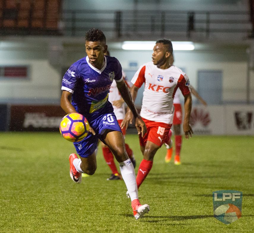 Un partidazo en La Chorrera terminó con victoria del Veragüense
