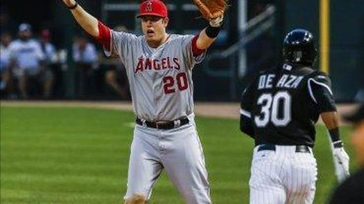 3-2. Cron define con vuelacercas el triunfo de los Angelinos
