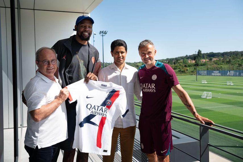 Kevin Durant durante su visita al campus del PSG.&nbsp;