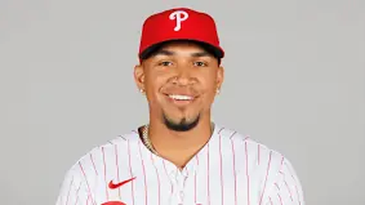 Johan Camargo consigue su primer HR del 2022 en la MLB