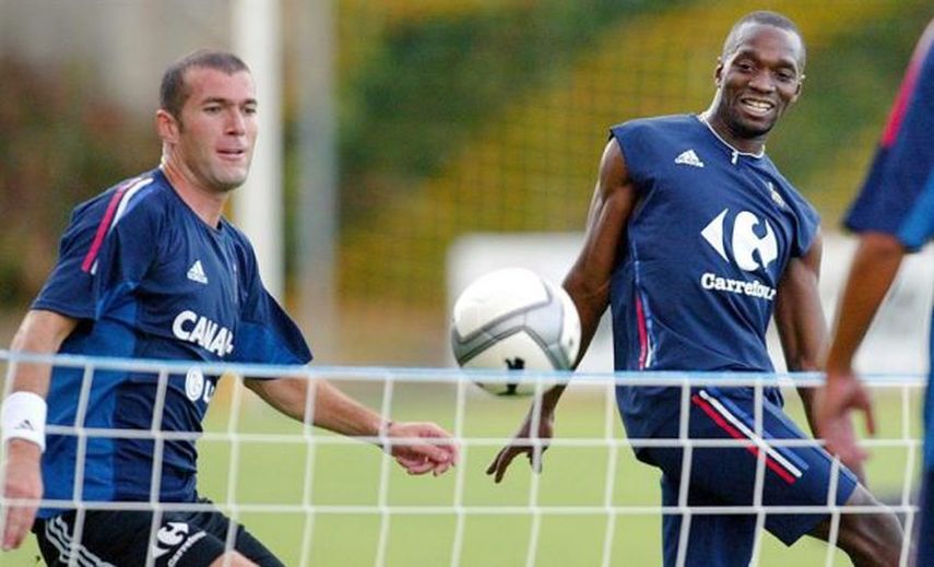 Makélélé dice que Zidane entrenaba regates con él para evitar tantas patadas