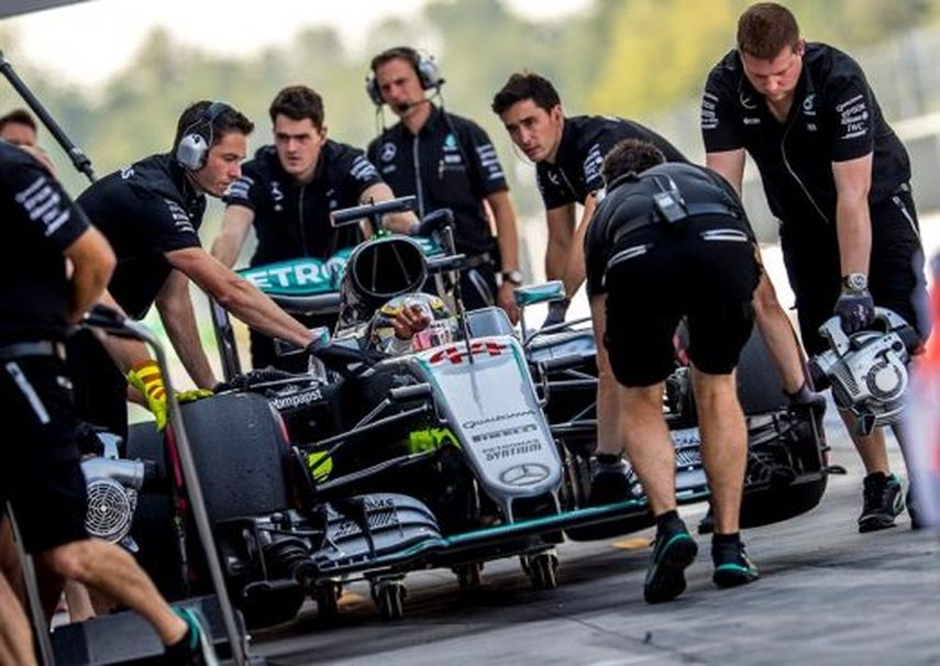 Hamilton (Mercedes), el más rápido en los segundos libres en Monza
