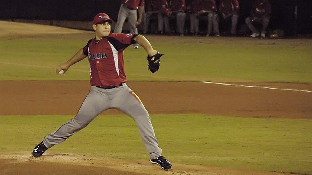 Estrellas Orientales se refuerzan con diez jugadores para la Serie del Caribe