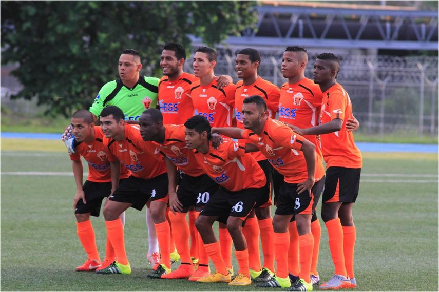 Chepo sale del fondo tras golear al Atlético Nacional