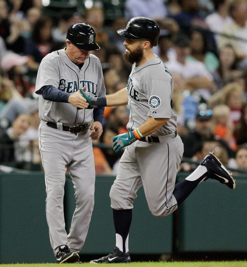 10-5. Ackley mantiene a los Marineros con posibilidades de conseguir un boleto