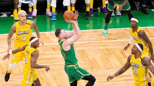 133-107. Kemba gana a James por primera vez y Celtics se exhiben ante Lakers