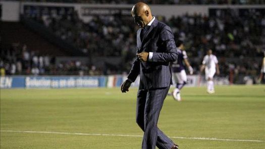 Entrenador del Puebla dice que el equipo necesita perder el orden al ataque