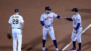 Los Astros promueven al boricua Alex Cintrón a entrenador de bateo