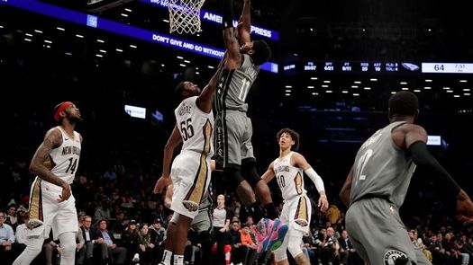 135-125. Irving anota 39 puntos y quita protagonismo a los 40 de Ingram