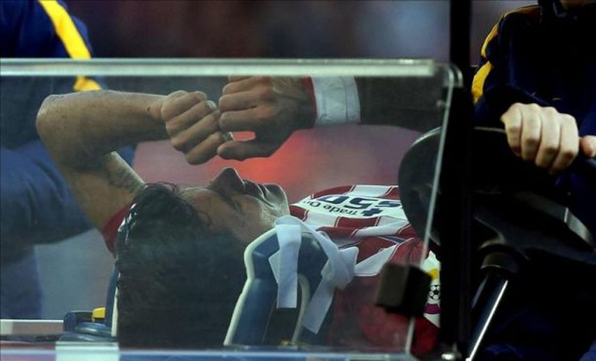 Augusto, mes y medio de baja por rotura parcial del ligamento lateral interno