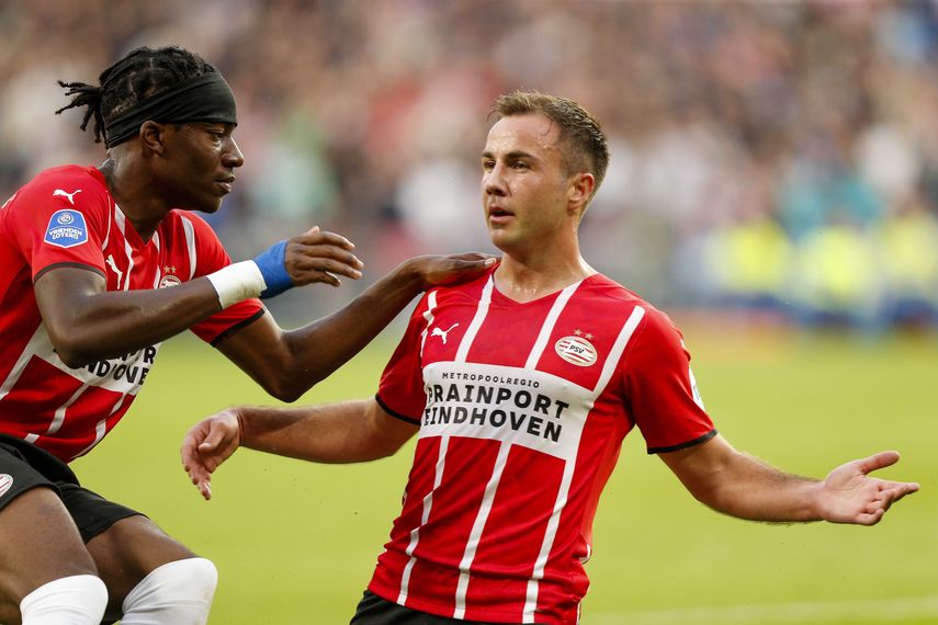 Mónaco y PSV golpean primero