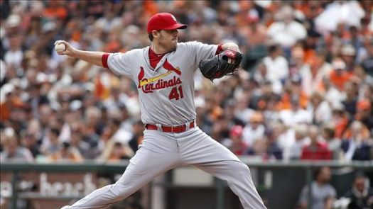 Los Cardenales buscan ampliar la ventaja con el mexicano García