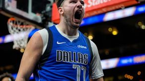 NBA: Doncic anota 73 puntos en noche histórica para los Mavs