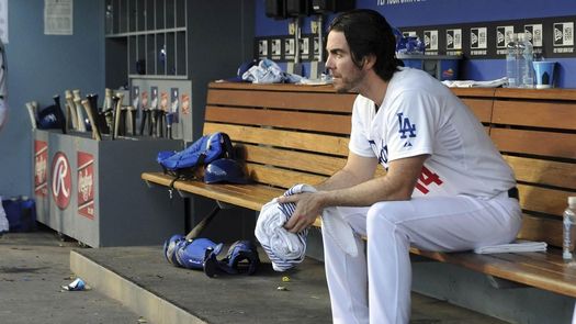 El lanzador de los Dodgers Haren se somete a una cirugía de hombro