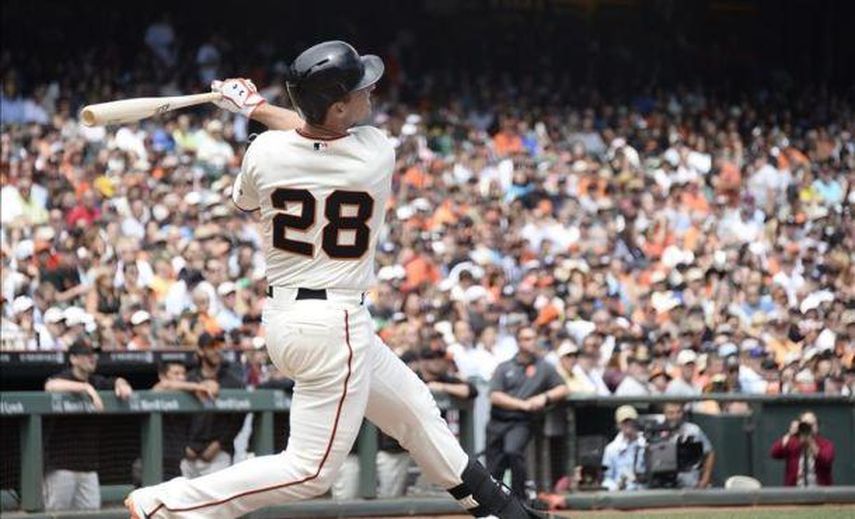 9-3. Ante los Padres, Posey y Duvall jonronean para los Gigantes que pasan como comodín