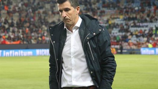 El uruguayo Gustavo Díaz es despedido como entrenador del León