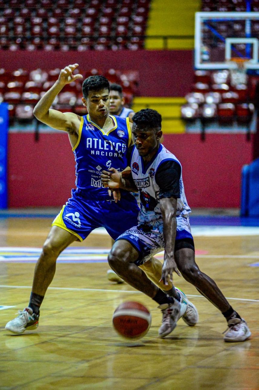 Halcones pegan primero en las Semifinales de la LBN U23