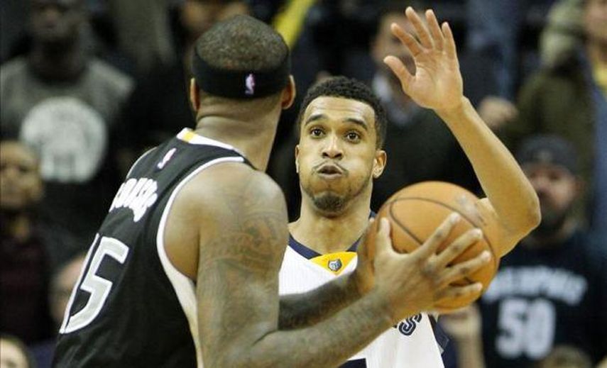 94-91. Cousins consigue doble-doble y los Kings detienen mala racha
