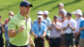 Rory McIlroy lidera el PGA Championship tras finalizar la primera ronda.