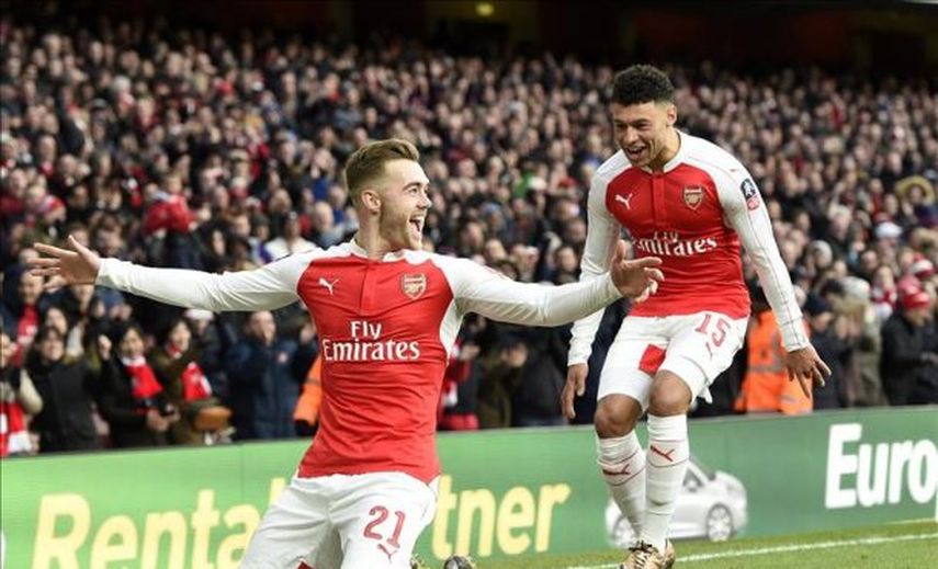 Arsenal y City avanzan en Copa; el Liverpool se jugará el pase en el replay