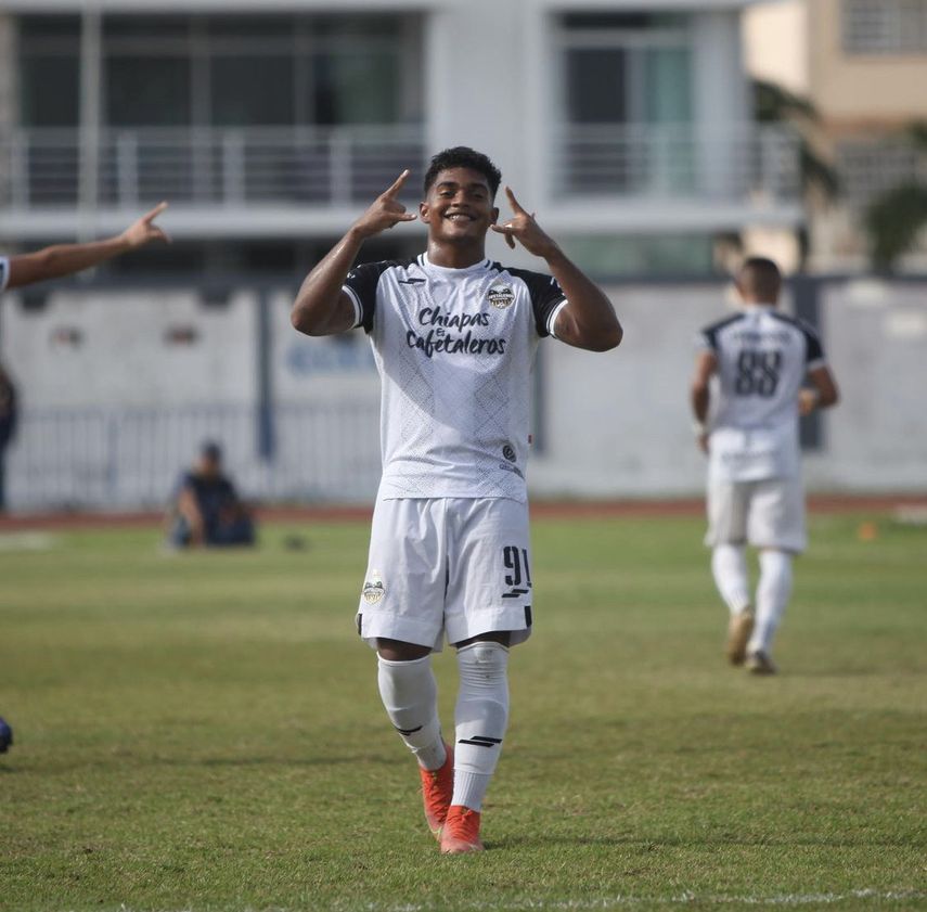 Diego Valanta saca la cara por Cafetaleros de Chiapas