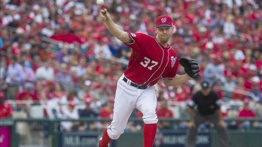 13-3. Strasburg poncha a diez y vence a los Marlins