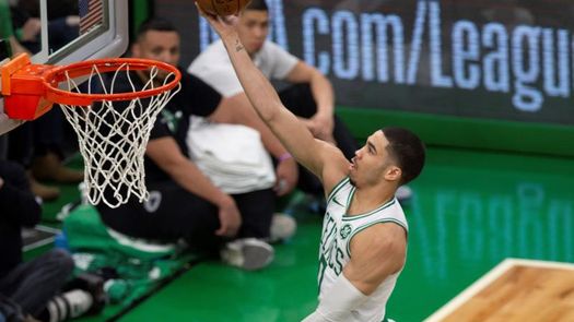 113-101. Tatum y Brown deciden la victoria de los Celtics ante los Bulls