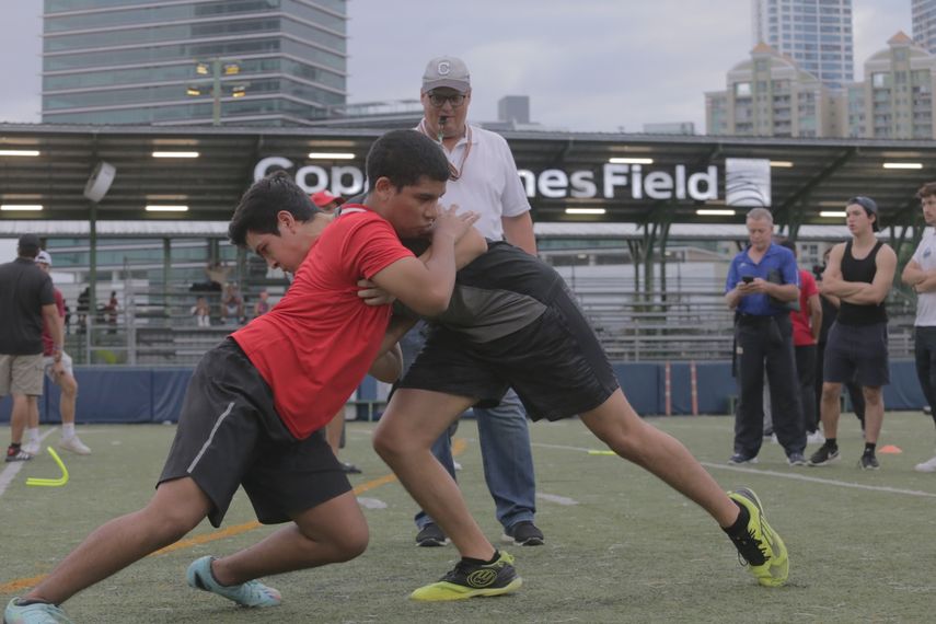 90 prospectos asistieron a los Varsity Tryouts de la KFL