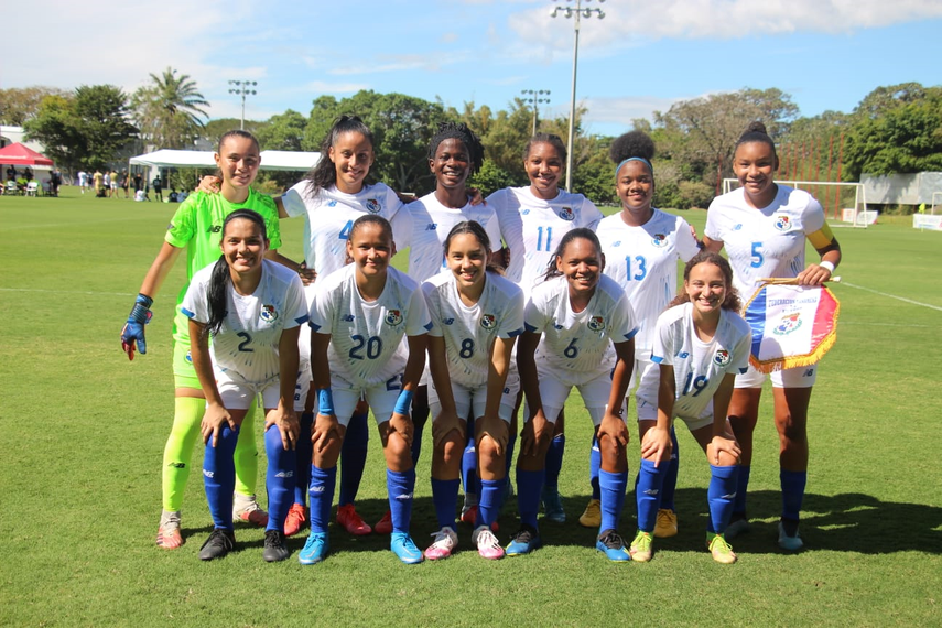 Panamá femenina presenta el once inicial.
