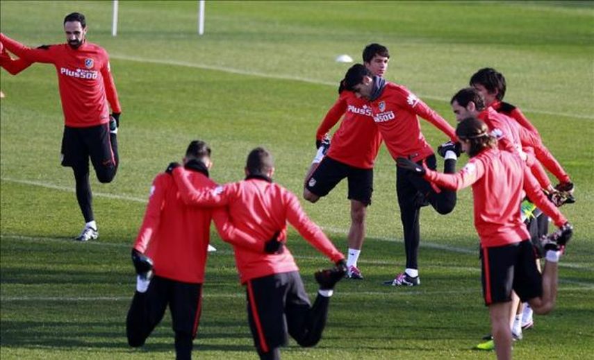 Óliver, Torres y Lucas no se entrenan con el grupo por molestias