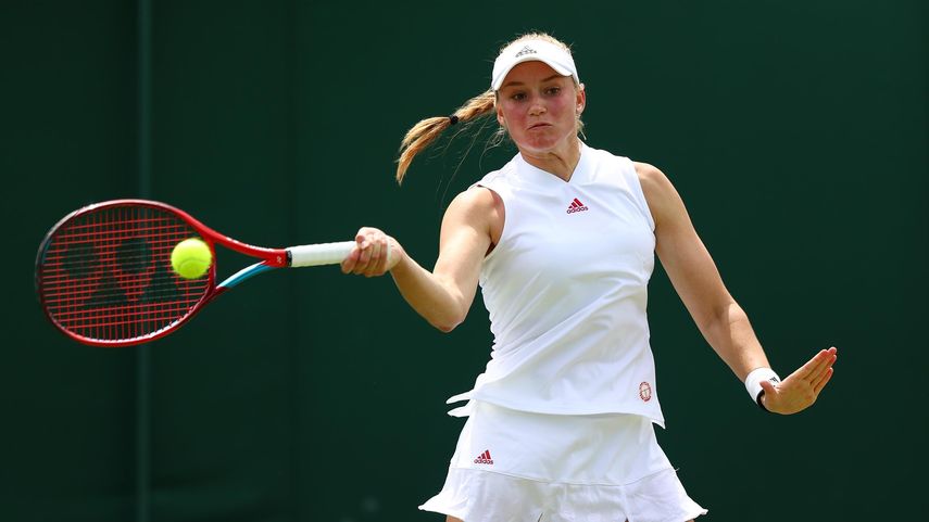 Yelena Rybákina intentará superar a la ex número 1 del mundo