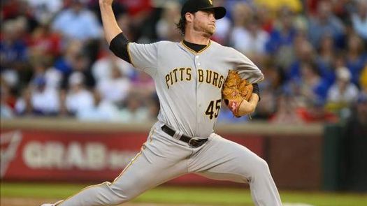 10-4. Cole lanza sólido, jonronea y vence a los Cachorros