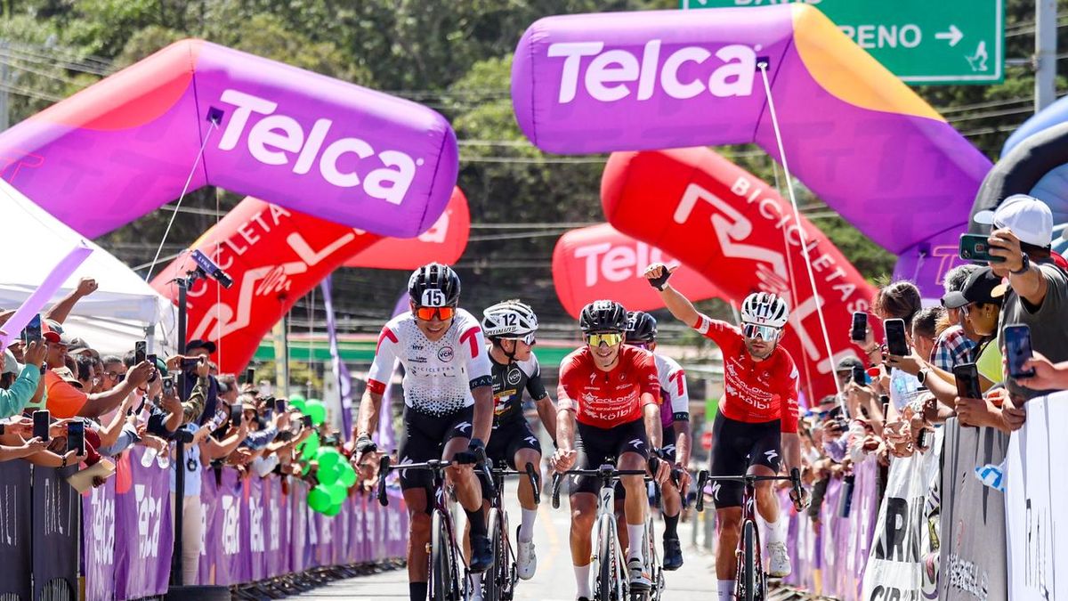 El dominio tico continúa: Sergio Arias gana la quinta etapa y Pablo Mudarra mantiene firme la camiseta de líder. El dominio tico continúa: Sergio Arias gana la quinta etapa y Pablo Mudarra mantiene firme la camiseta de líder.
