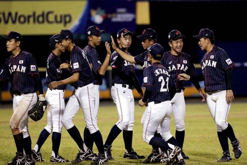 13-7. Japón derrota a República Dominicana y se clasifica a la segunda ronda