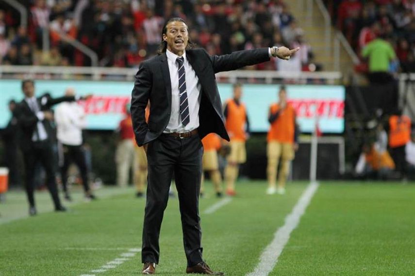 Jugadores del Guadalajara apoyan a Matías Almeyda ante su inminente salida